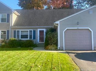20 Leo J Ln, Manchester, CT 06042