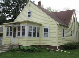 1220 East St, Baraboo, WI 53913