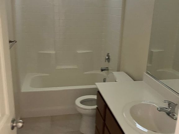 5th image of 817 Marybelle Ct