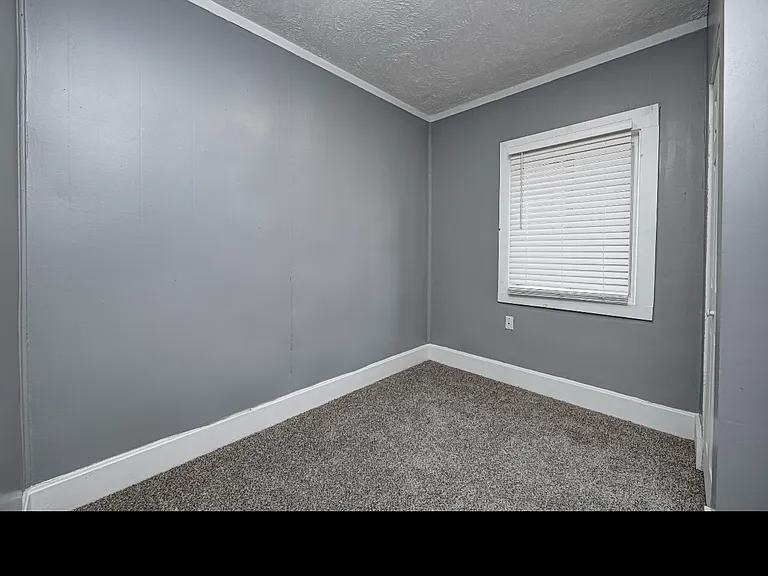 814 Parkway Ave #1 — Photo 11