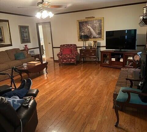 2nd image of 8235 Juanita Dr