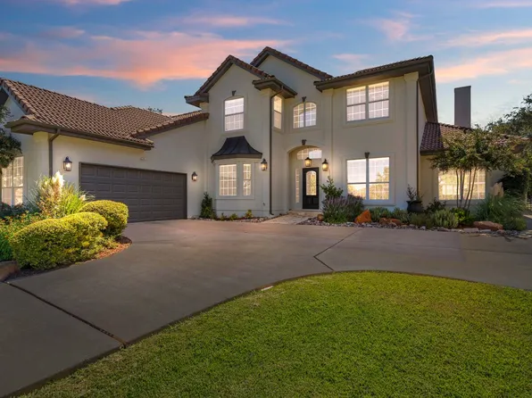 19 Lost Meadow Trl, The Hills, TX 78738