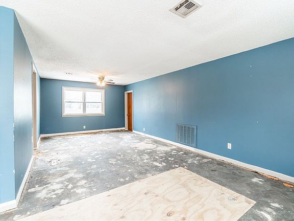 2nd image of 310 S Napier Ave