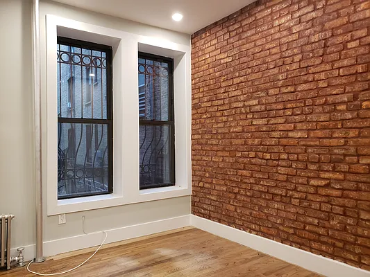 Rented by JB Management NY Inc | media 7