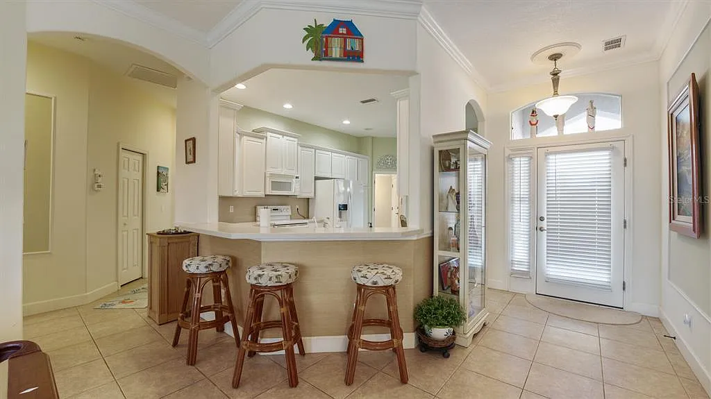 722 Fordingbridge Way — Photo 3
