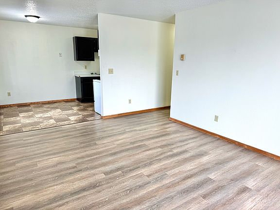 4th image of 1402 32nd St S