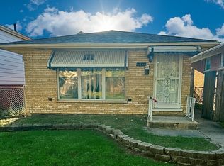 11832 S Bishop St, Chicago, IL