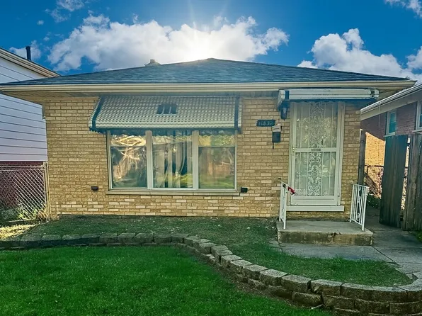 11832 S Bishop St, Chicago, IL 60643