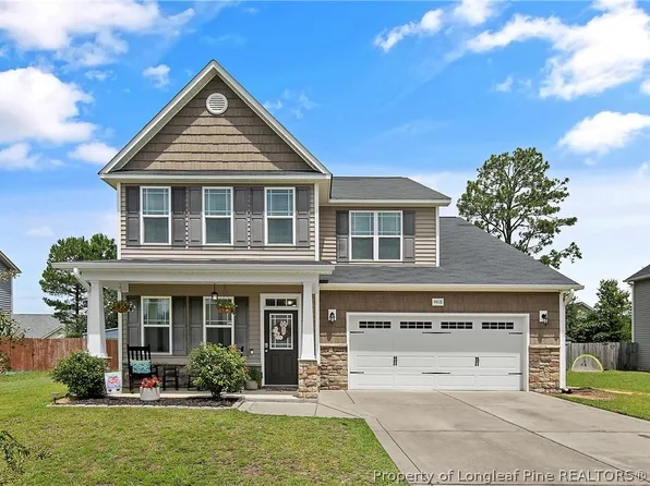4418 Low Oak Ct, Hope Mills, NC 28371