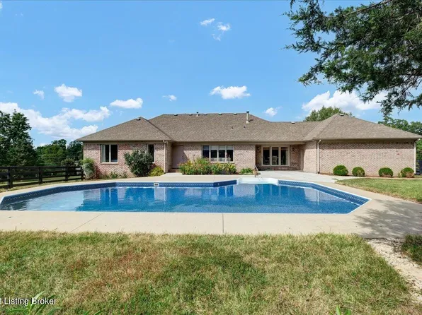 6504 Shelburn Cir, Crestwood, KY 40014