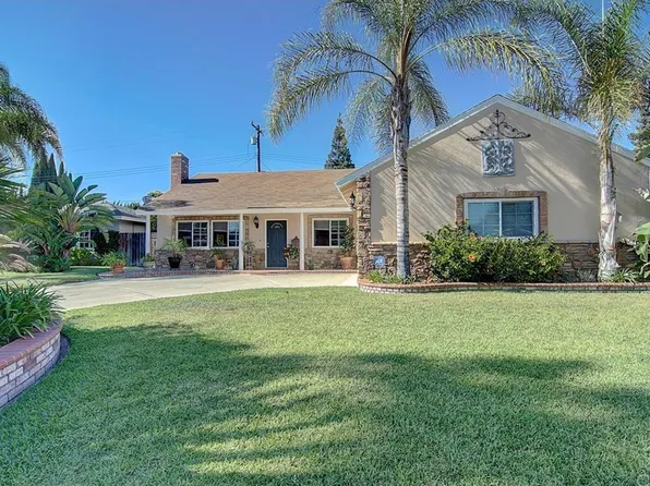 1180 Bismark Way, Costa Mesa, CA 92626