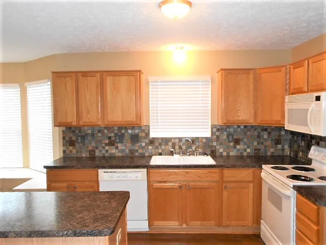 3626 Brook Spring Dr — Photo 3