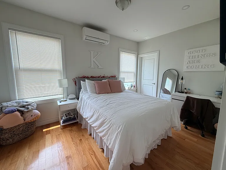 42 Thorndike St #3 — Photo 9
