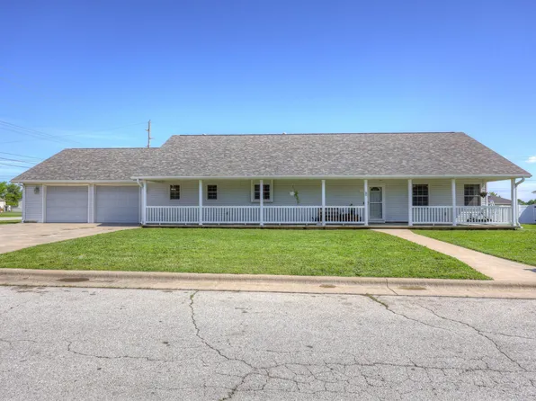 707 Lexie Lane, Carthage, MO 64836