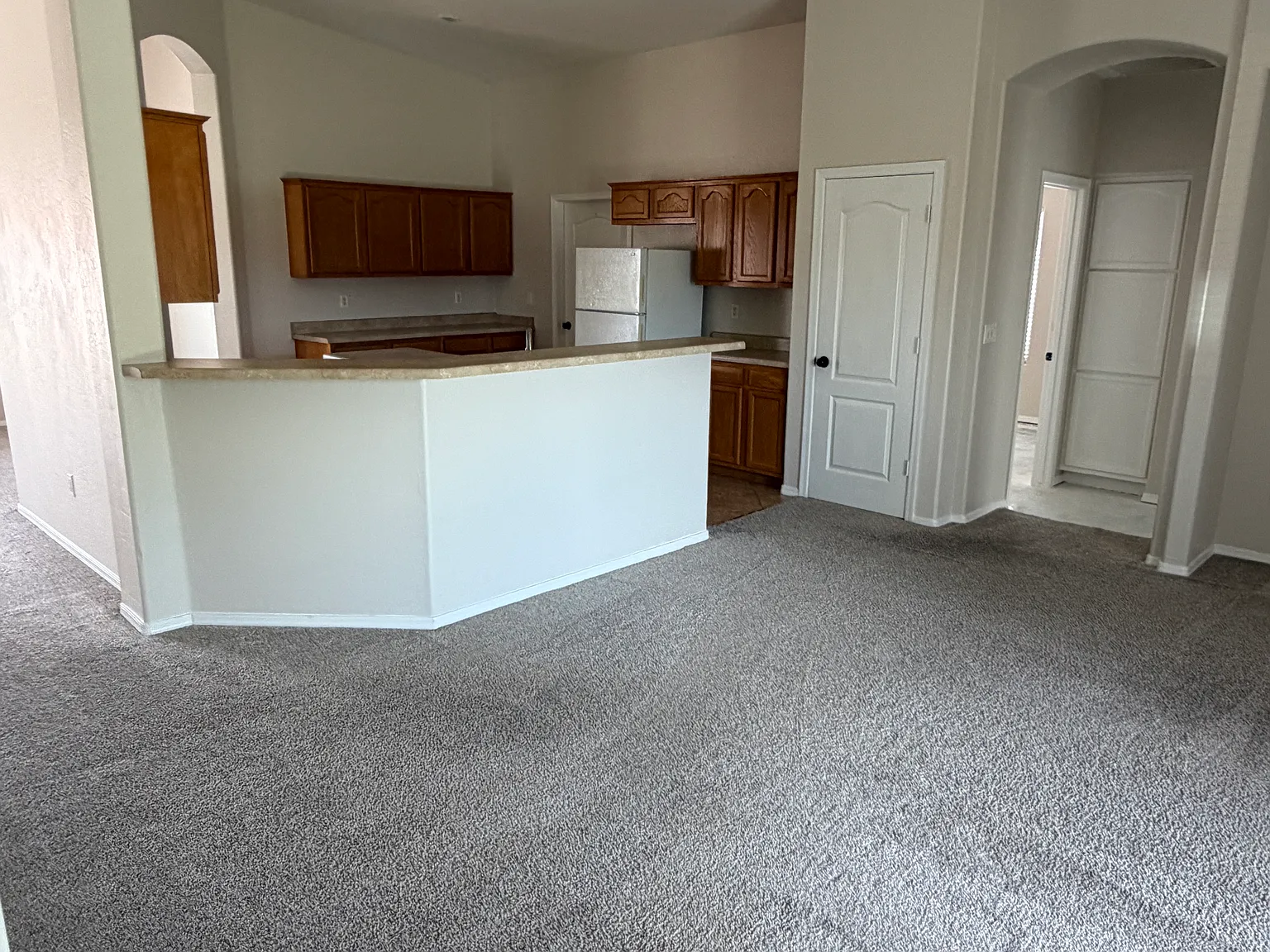3 bed, 1662 sqft, $2,200 — Photo 3