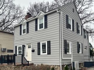 1123 Walnut St, Collingdale, PA 19023
