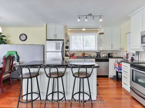 2 Greenland Rd, Toronto, ON