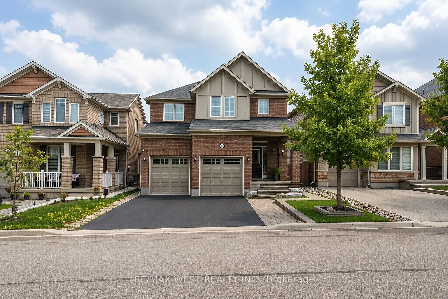 4 bed, $3,500 — Photo 1