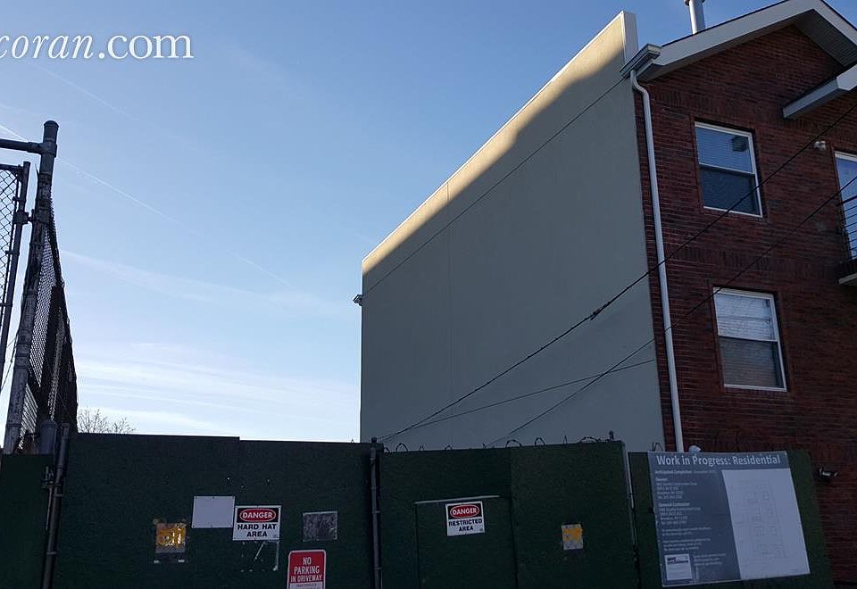 2nd image of 2422 Snyder Ave
