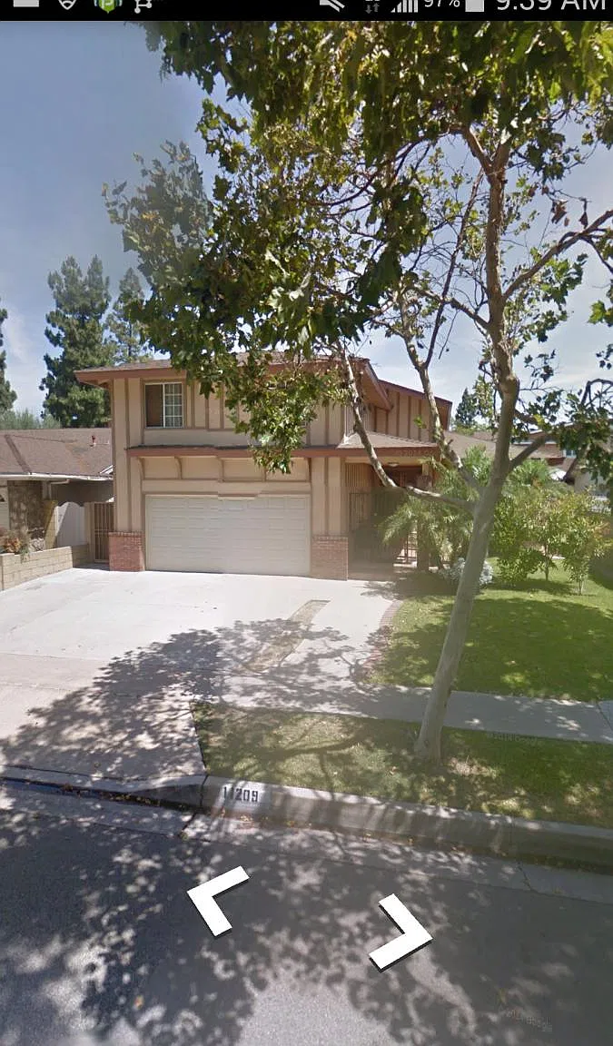 11209 Agnes Street — Photo 2