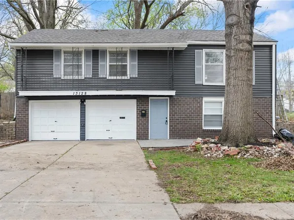 13128 Ashland Ave, Grandview, MO 64030