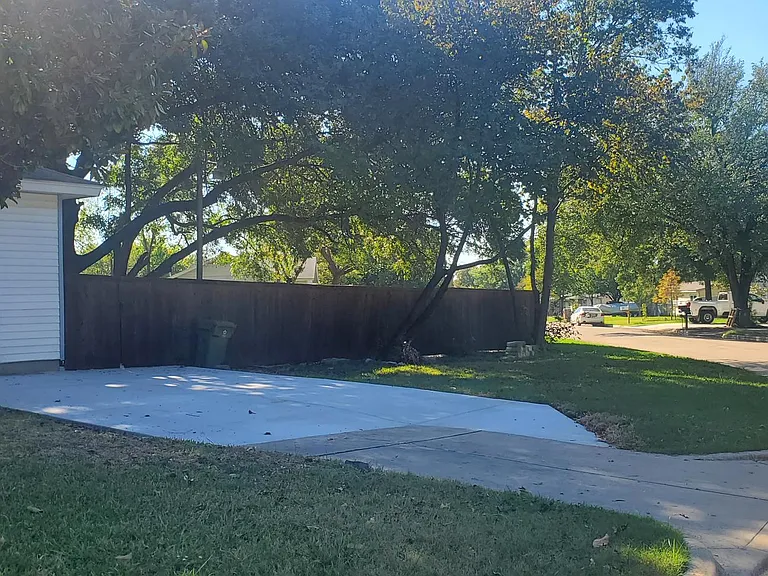 Extended driveway for 3 cars