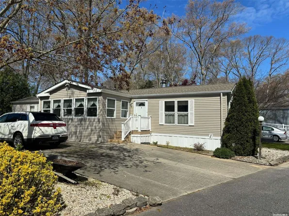 1661-31 Old Country Road, Riverhead, NY 11901