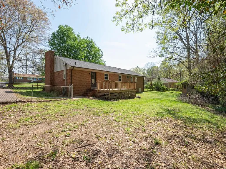 2900 Clintwood Rd — Photo 31