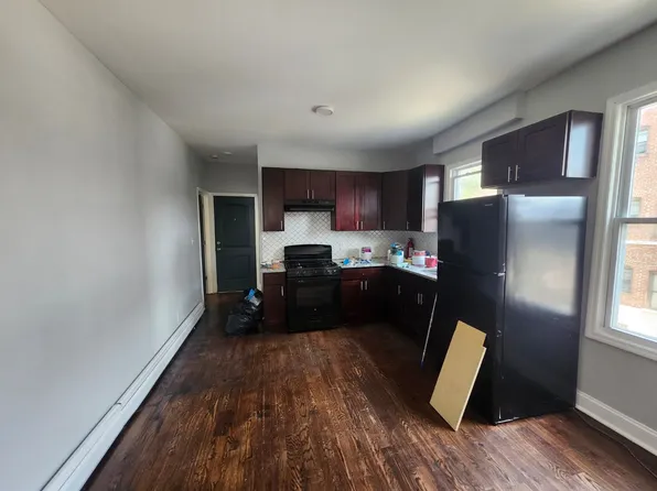 8 William St APT 2E, East Orange, NJ 07017