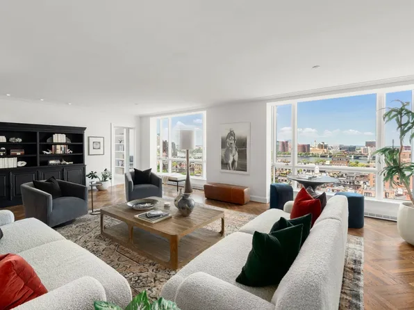 2 Commonwealth Ave, Boston, MA 02116