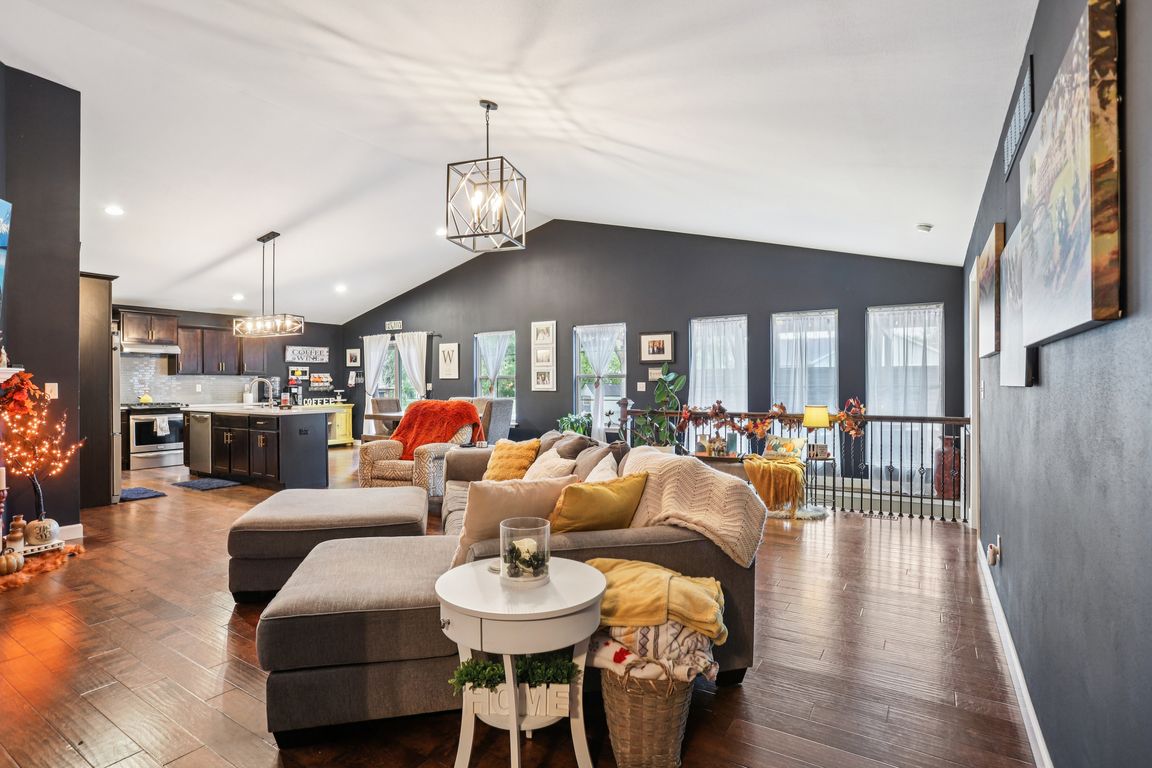 next background image