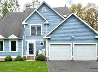 51 Walnut St, Newington, CT 06111