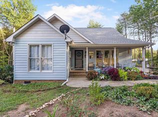 104 Ginners Hill Rd, Travelers Rest, SC 29690