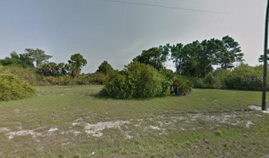 2nd image of 112 Baytree Dr