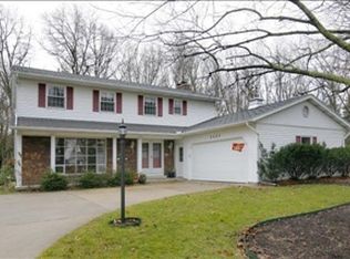 3327 Fair Oaks Dr, Kalamazoo, MI 49008