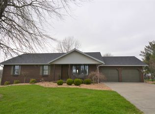447 S Country Xing, Jasper, IN 47546
