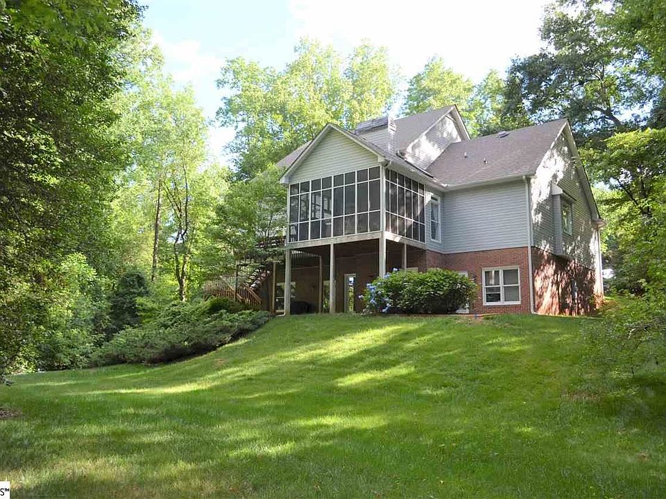 2nd image of 106 Grey Stone Ct