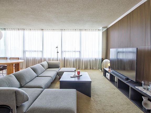 4th image of 2701 Westheimer Rd Unit 7H