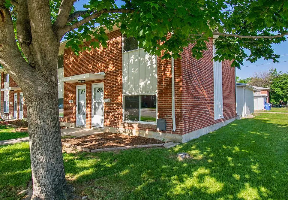 1607 Empire Ave #4
