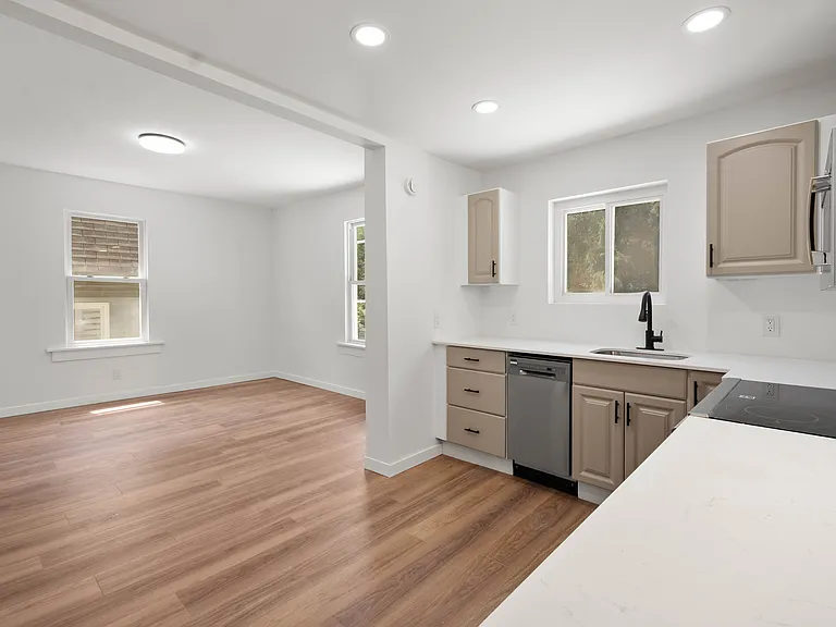 147 Clairmont Ave — Photo 13