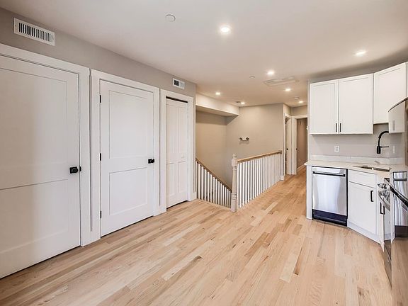 3rd image of 35-37 Delle Ave