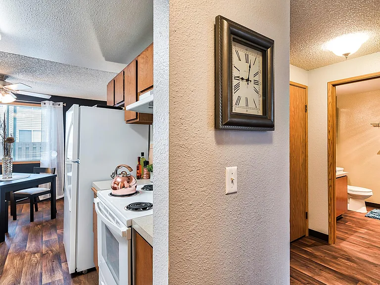Cascades Apartments — Photo 7