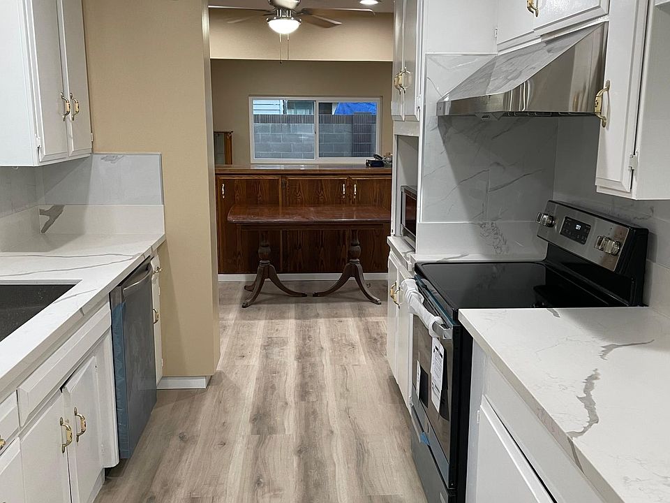 1st image of 10100 Gretchen Ln