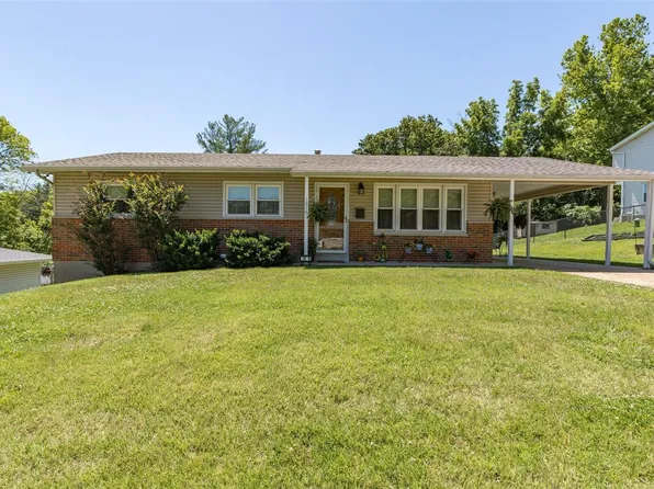 1816 Orchard Ln, Festus, MO 63028