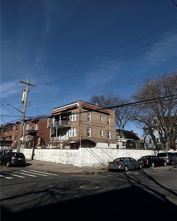 2nd image of 737 Cranford Ave