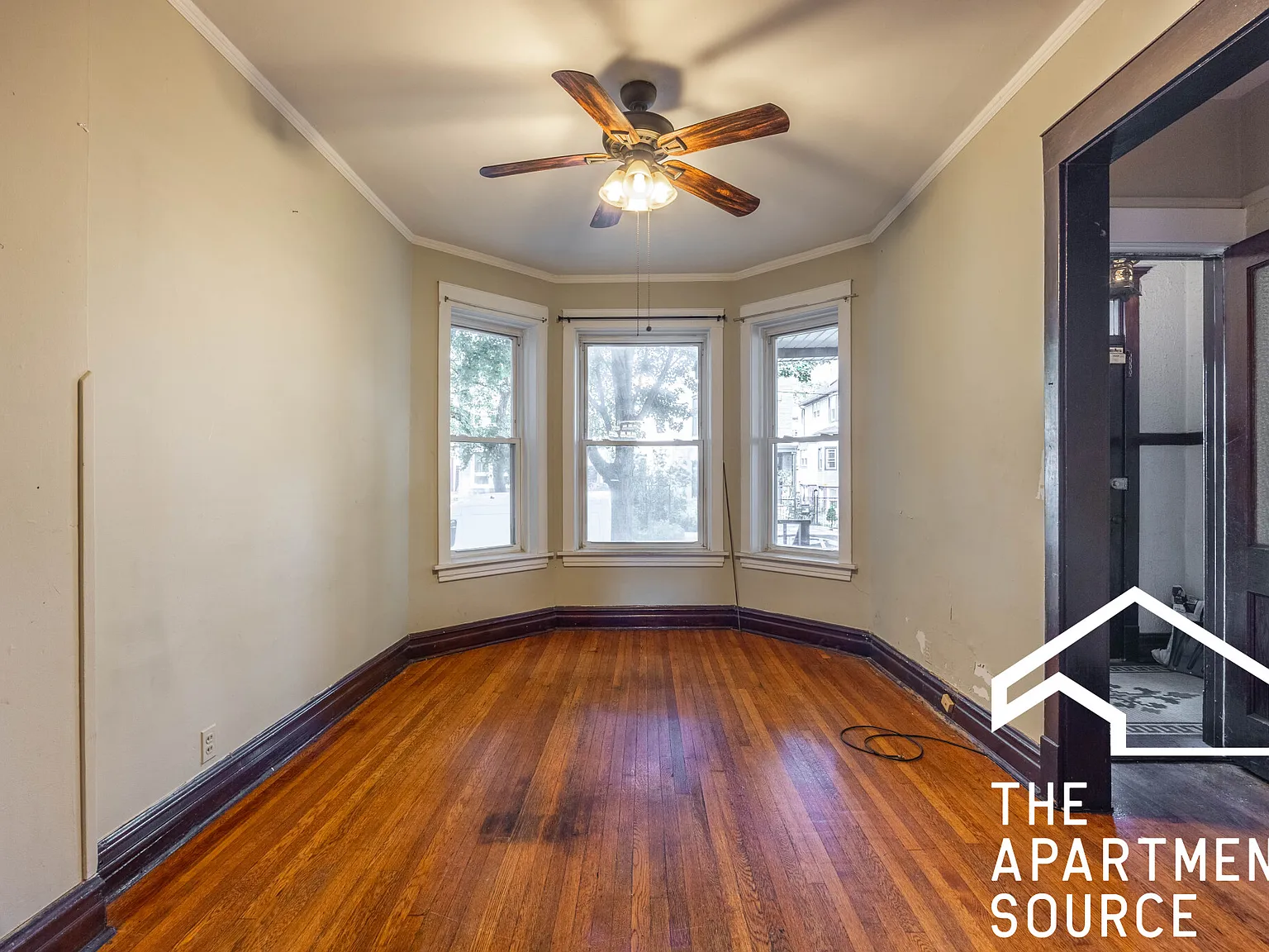 2 bed, 1100 sqft, $1,900 — Photo 4