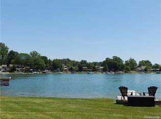513 N Ponchartrain Blvd, White Lake, MI