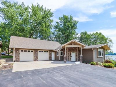 1320,1330,1340 East Hiawatha Drive, Wisconsin Dells, WI, 53965