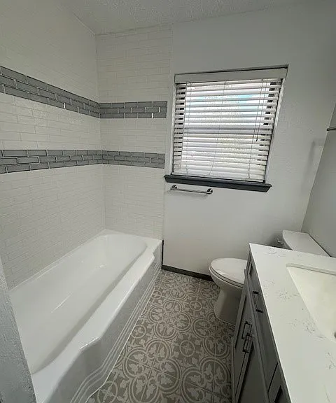 Hall Bath 2