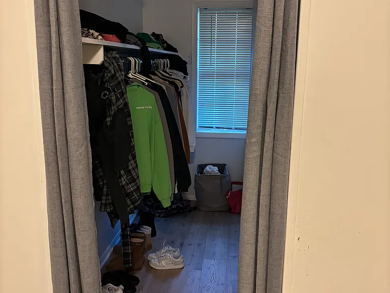 321 Hoffman Ct #12B — Photo 9